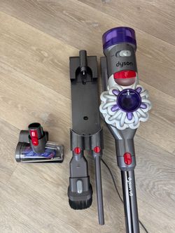 Dyson V8 Cordless Vacuum Cleaner