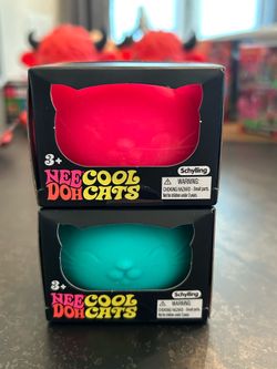 Needoh Cool Cats Pet Me Colors Pink & Teal