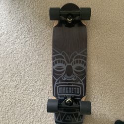 Magneto Mini Cruiser (Skateboard)