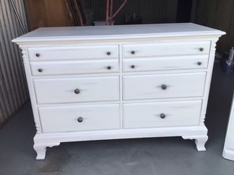 Dresser And nightstand