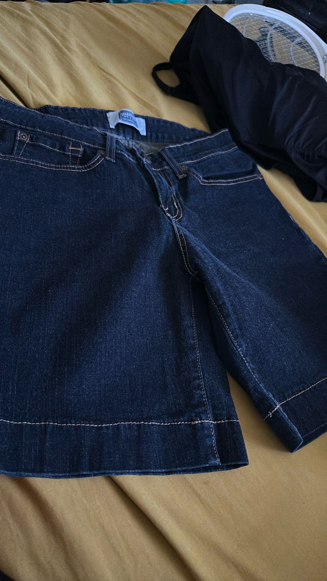 Chort Nuevo LEVIS Size 10 de Mujer