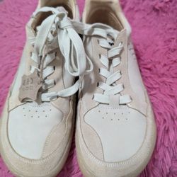 New VivoBareFoot Size 41 US size 10
 Gobi II Sneaker Premium Leather Womens