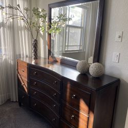 Chest /Dresser With Mirror 