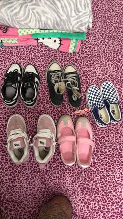 Girl shoes