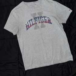 Tommy Hilfiger Graphic Tee
