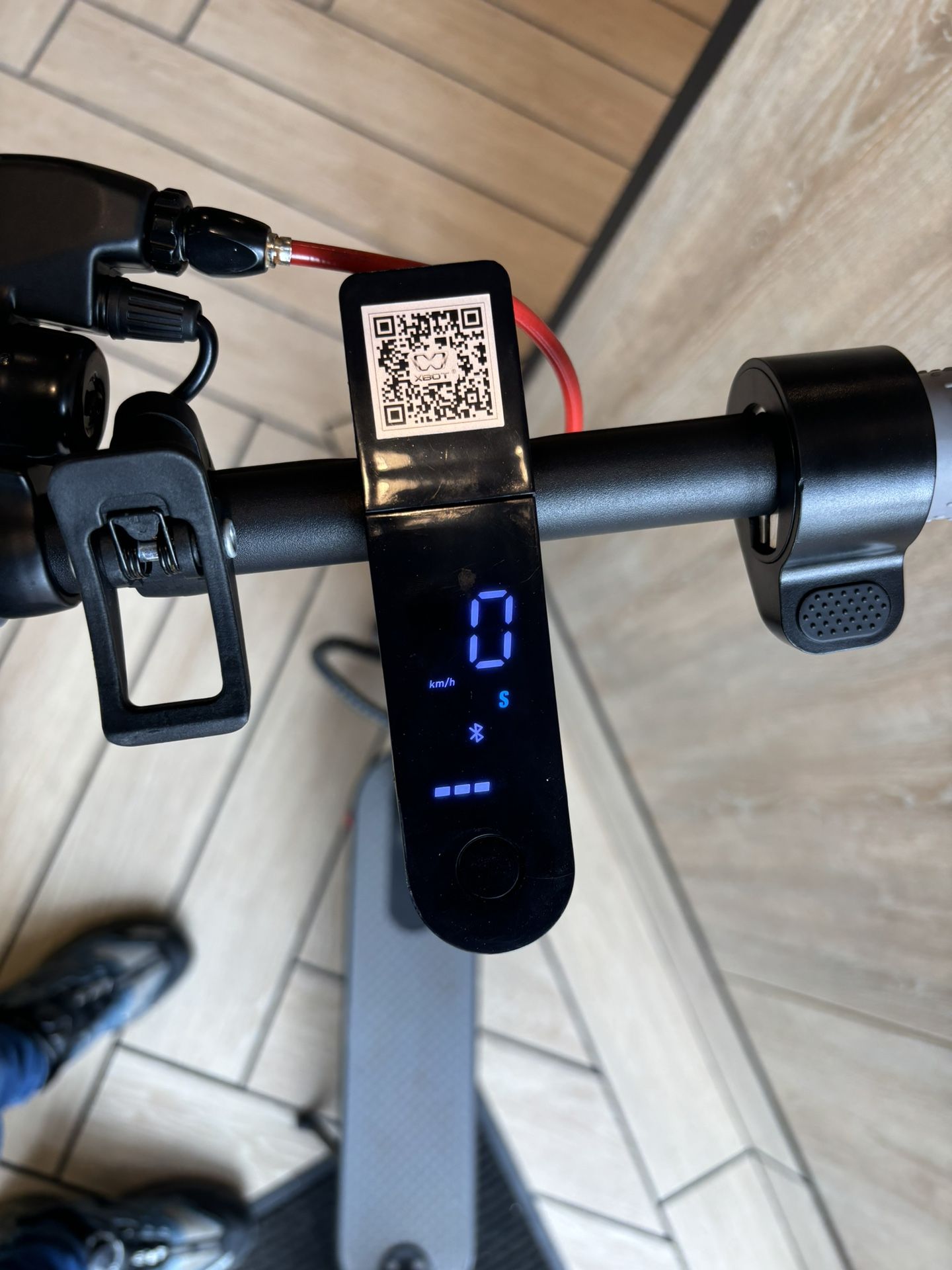 E-SCOOTER