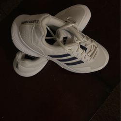 Adidas Tennis Court Sneakers 