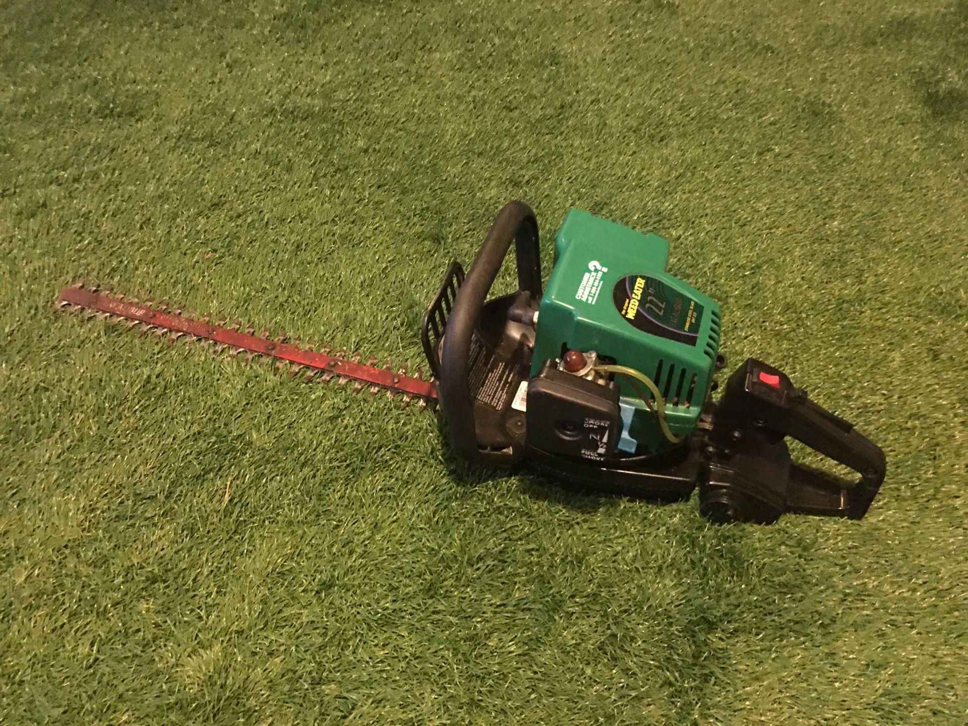 Weed eater gas hedge trimmer for Sale in Edmonds, WA OfferUp