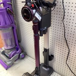 LG Wireless Vacuum + Charging Station