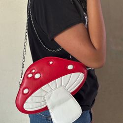 Mushroom-Shaped Bag