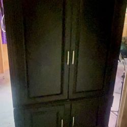 Tv Console- Must Go Fast