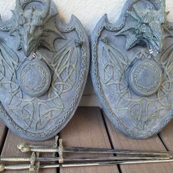 Pairs 14 x11 Dragon Figure Wall Decor Plaque