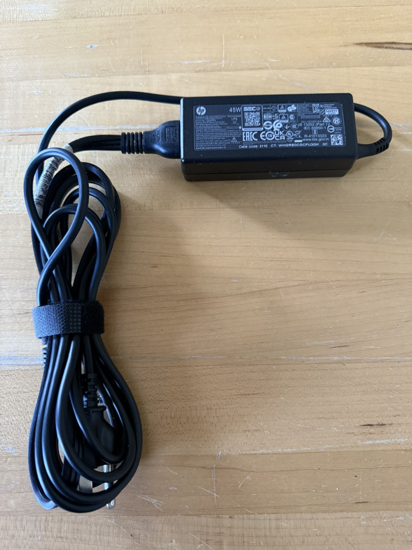 HP 45w Laptop Charger