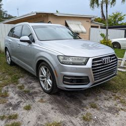 2018 AUDI Q7