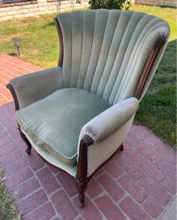 Vintage Fan—Back Antique Arm Chair