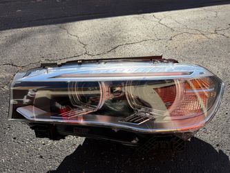 BMW X5 2018 light