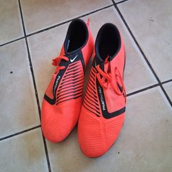 Soccer Shoes  Zize  10 1/2