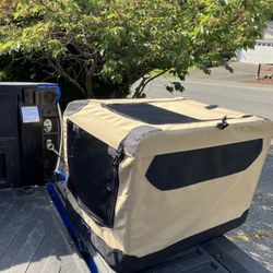 Medium Soft Travel Dog Kennel Crate Collapsible Like New 30” L by W 20”H 20”