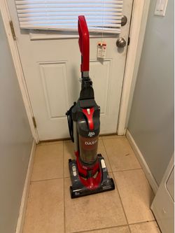 Dirt Devil Dash Bagless Upright Vacuum