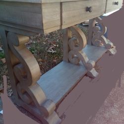 Like New Gorgeous Console / Sofa Table