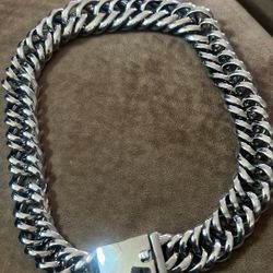 18’ Stain Stel  Neckles 80 Dlls