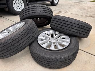 Lexus Gx460 OEM wheels Michelin Defender tires