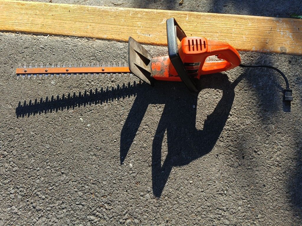 Craftsman 18 Inch Hedge Trimmer - (contact info removed)1 - Corded - Used