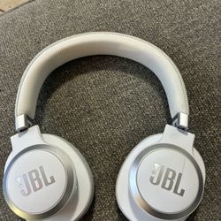 JBL BLUETOOTH HEAPHONES 