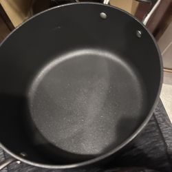 All Clad Expert Hard Anodize Nonstick Pot w Lid (7QT) Dishwasher Friendly - Oven Safe up to 500 degrees and Compatible with all Stove tops (Gas, Elect