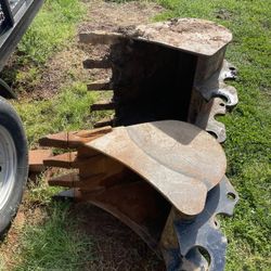 Two Kubota Kx 033 And Kx 71-3s 18’ & 24’ Quick Disconnect,Buckets 