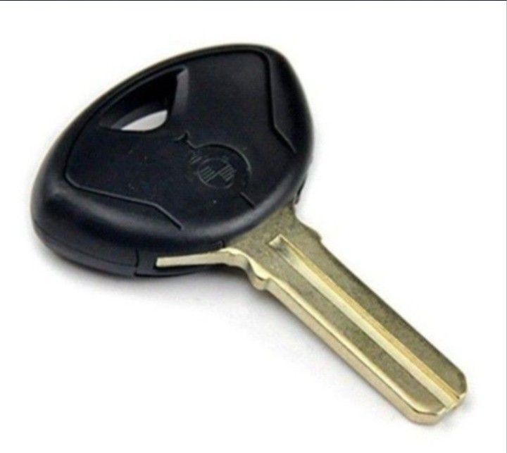 BMW Suzuki Yamaha R1 R6 Harley Davidson Honda Ducati  Indian Kawasaki motorcycle Key 