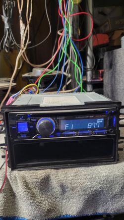 Alpine Stereo Bluetooth cd USB