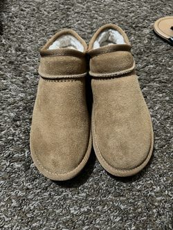 Cushionaire Women’s Slipper Size 7.5