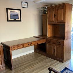 Desk And Hutch 