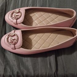Michael Kors Size 7m 45 Dollars 