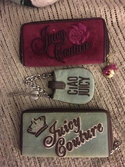 Wallets10 each..change tote5$ Firm