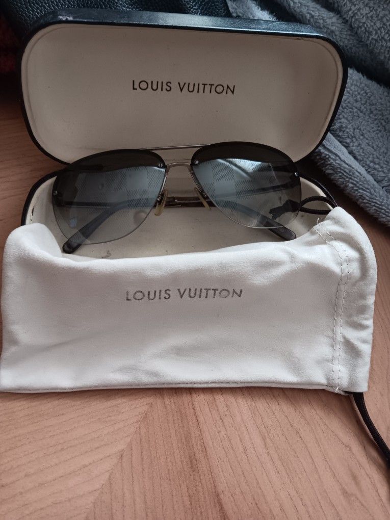 LOUIS VITTON SUNGLASSES