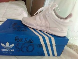 "ADIDAS"Size 2 & half( kids )...