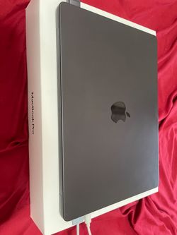 MacBook Pro 14 inch. M5 Pro 64 gb