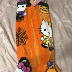 Hello Kitty Halloween Blanket