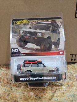 Hot Wheels Premium 1:43 2000 Toyota 4Runner Overlander Real Riders Desert Tan