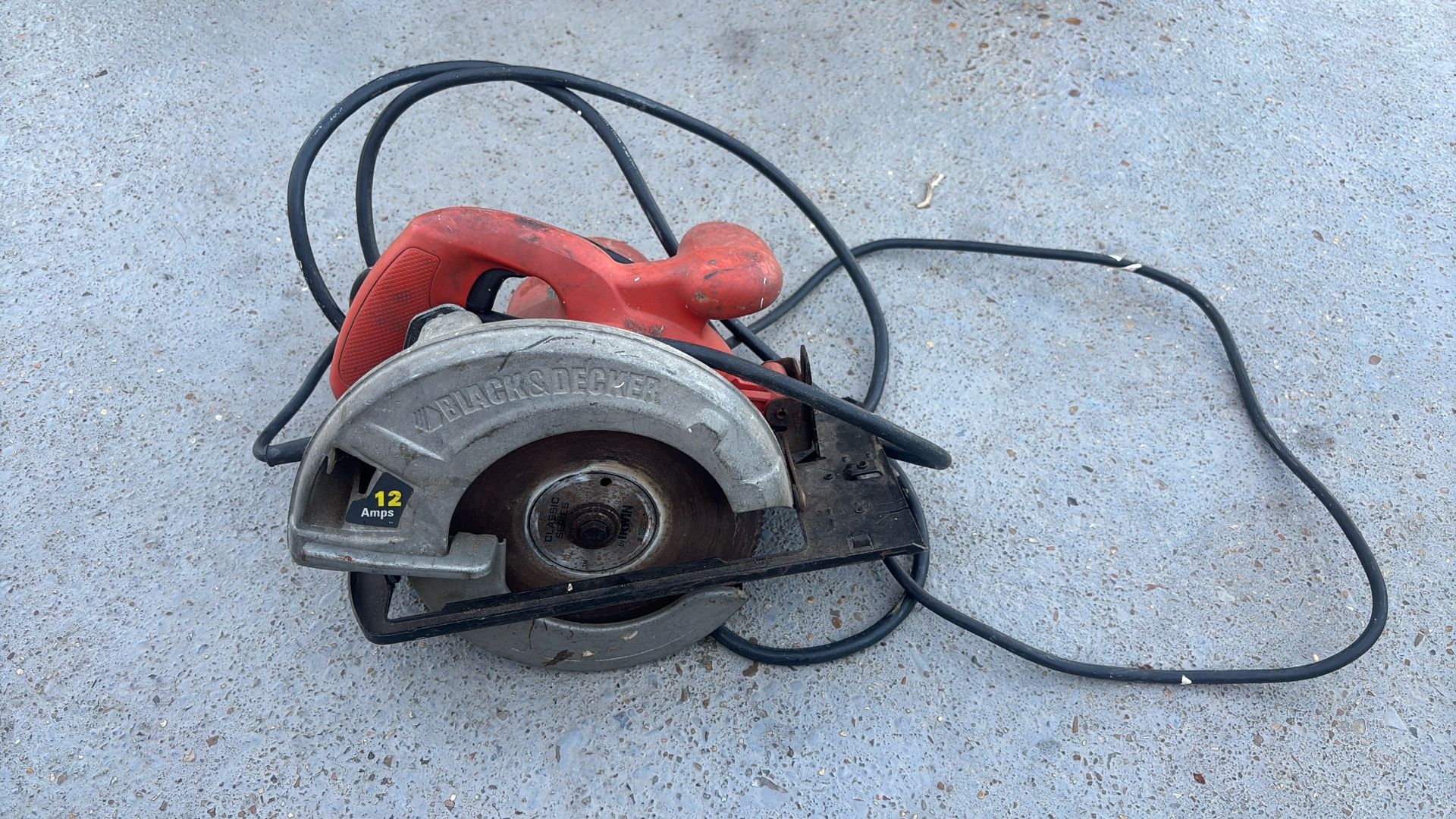 Black Decker Saw