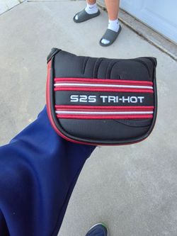 MINT ODYSSEY TRI HOT ROSSIE PUTTER 34"