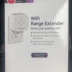 Netgear Wifi Range Extender AC750 NEW IN BOX