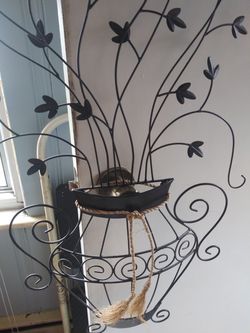 Wall hanger