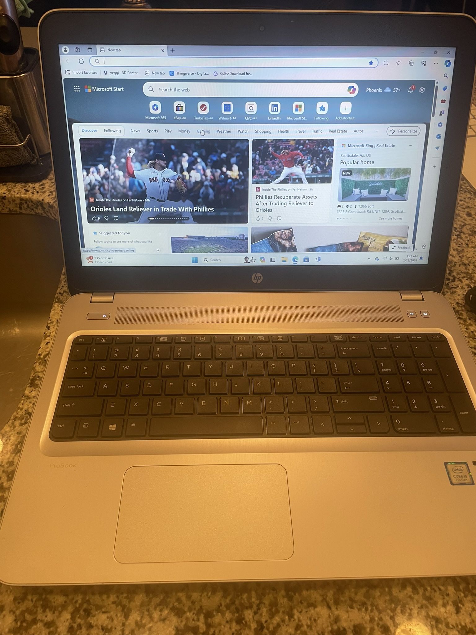 HP Probook 15.6" 450 G4 i5 processor 8gb 128gb Windows 11 - Works Great - Very Nice Comes with charger