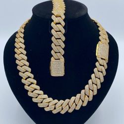 20MM Full Ice Out Miami Prong 14k Gold Plated Doesn't Loses Color 