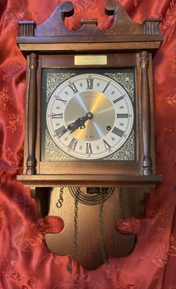 Vintage Hamilton 31 Day Wall Clock.