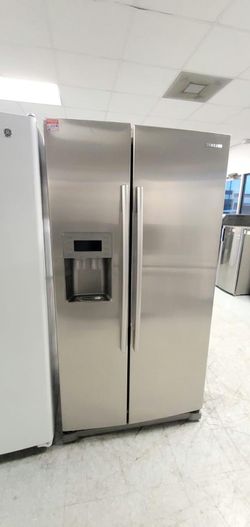 Samsung Side‑by‑Side Fridge – Stainless, Ice/Water Dispenser