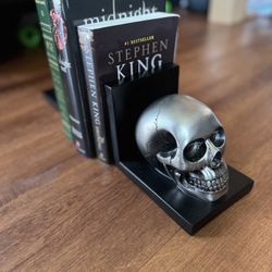 Skull Book Shelf Book Ends Skeleton Noir Goth Horror
